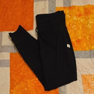 Vuori Daily Leggings - Black - Large